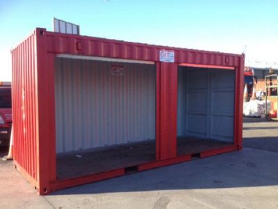 Container kho lắp cửa cuốn